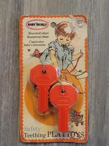 Vtg MCM Baby Teething Keys BABY WORLD CO. INC.. 1950s+Klickum Pastel On Chain